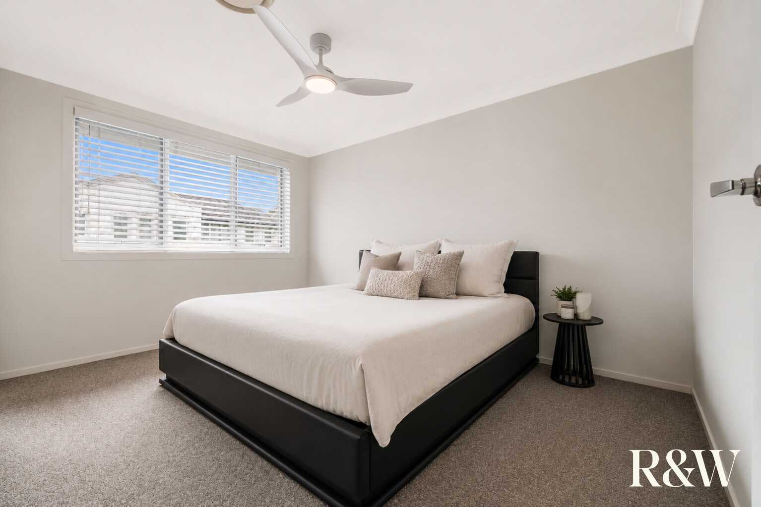3 HIGHLAND CLOSE Macquarie Links