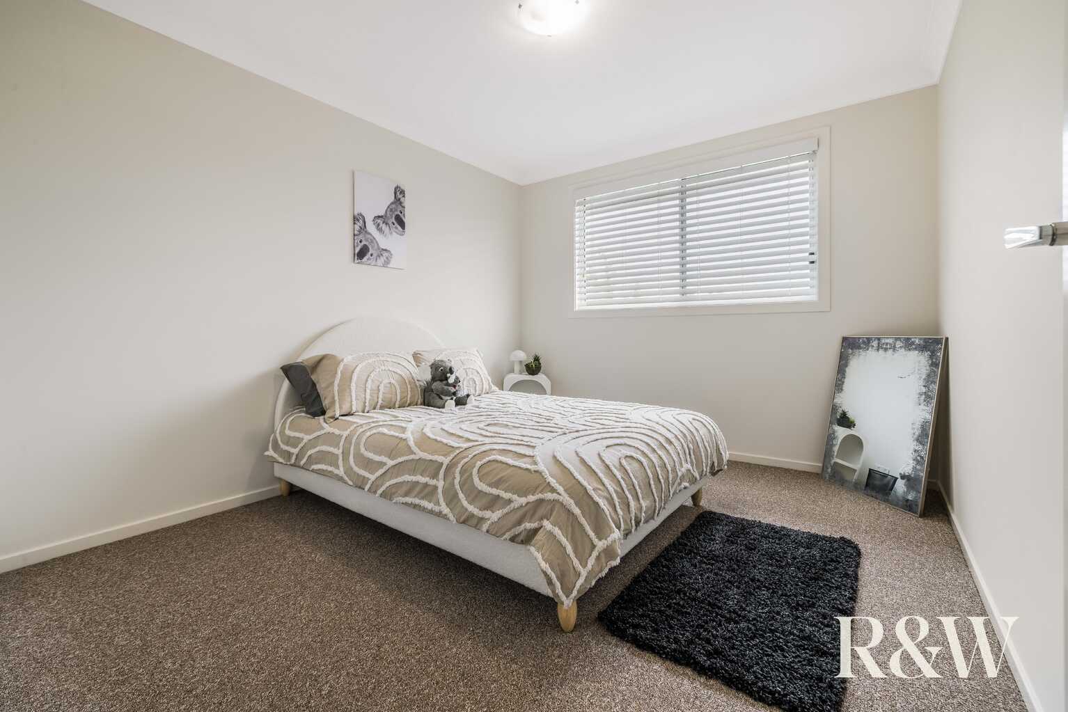 3 HIGHLAND CLOSE Macquarie Links