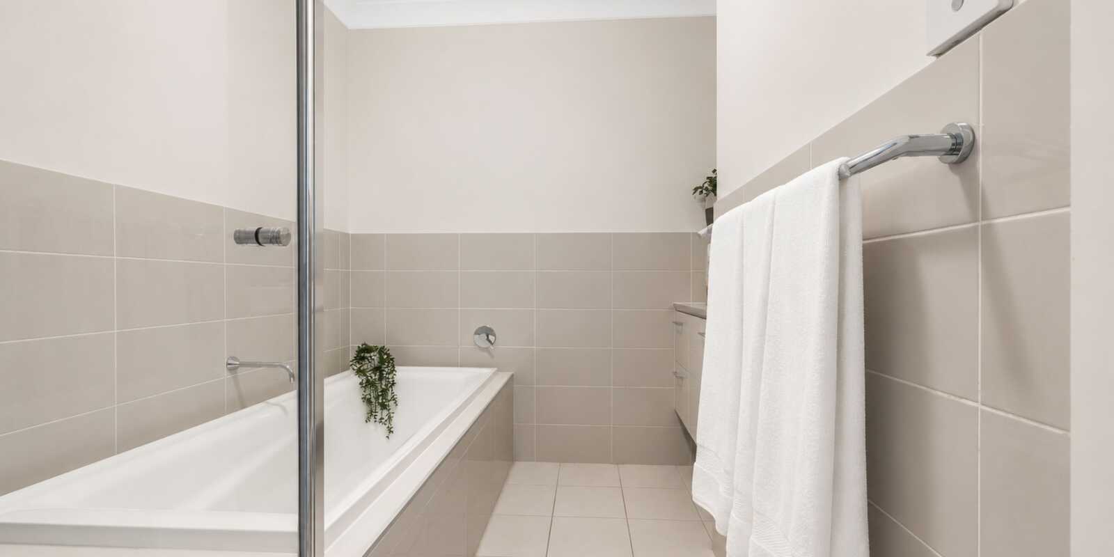 3 HIGHLAND CLOSE Macquarie Links