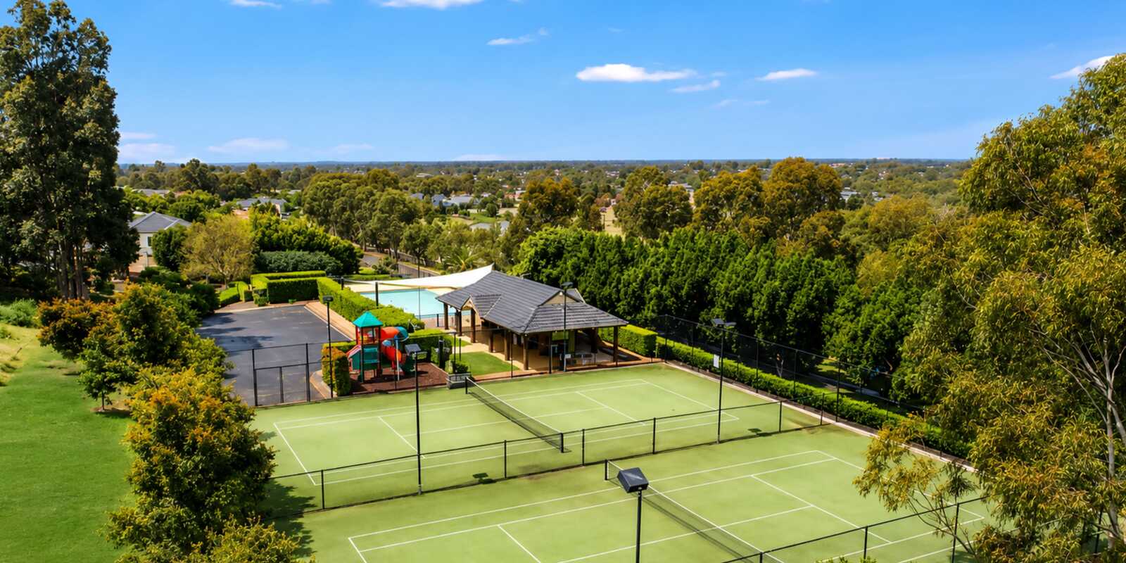 3 HIGHLAND CLOSE Macquarie Links