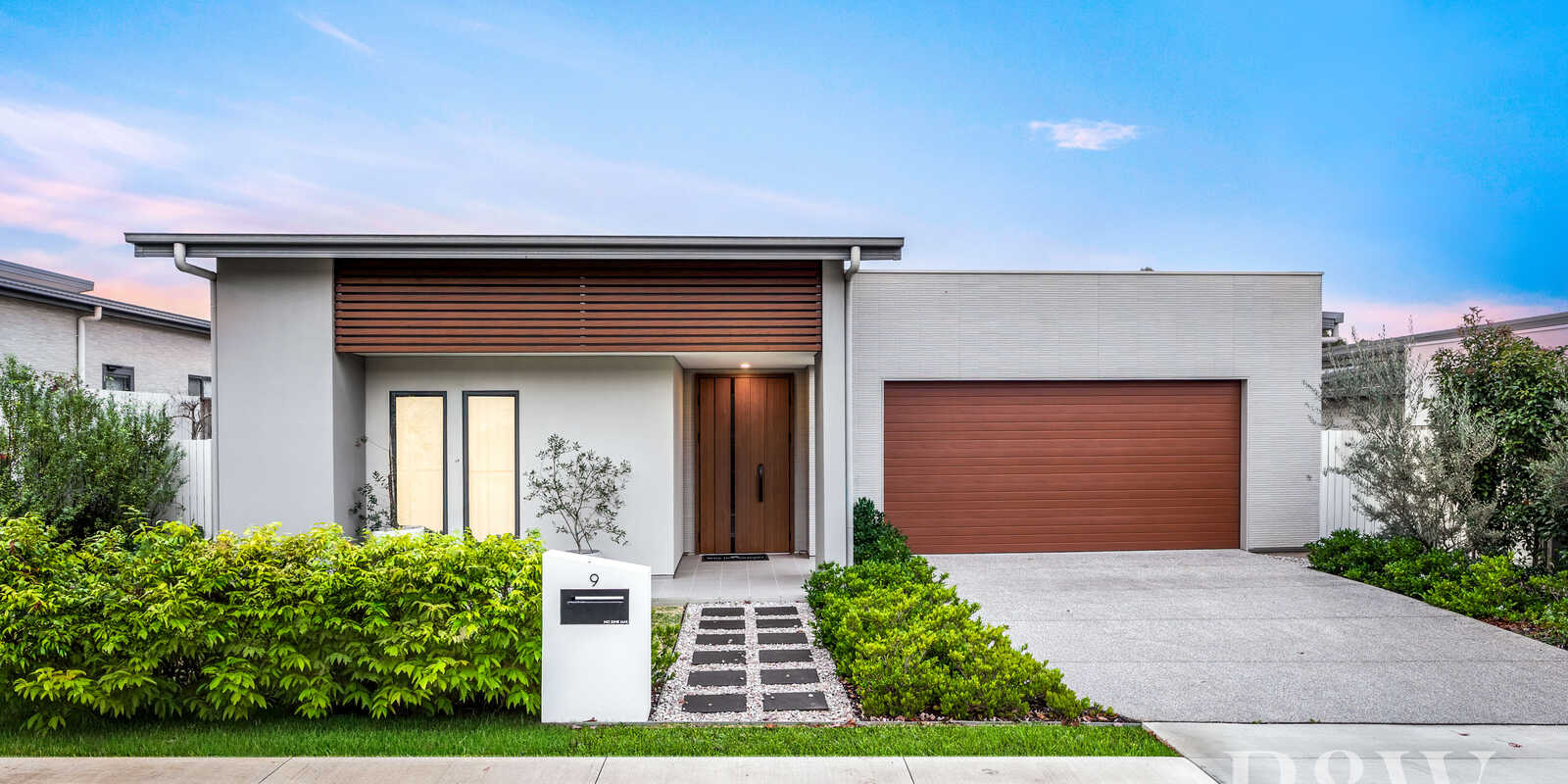 9 Hewitson Court Gledswood Hills