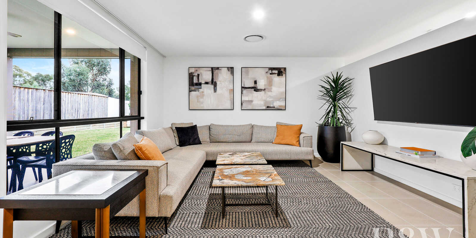 9 Hewitson Court Gledswood Hills