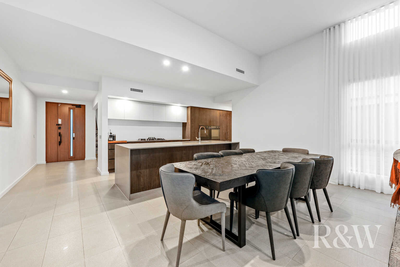 9 Hewitson Court Gledswood Hills
