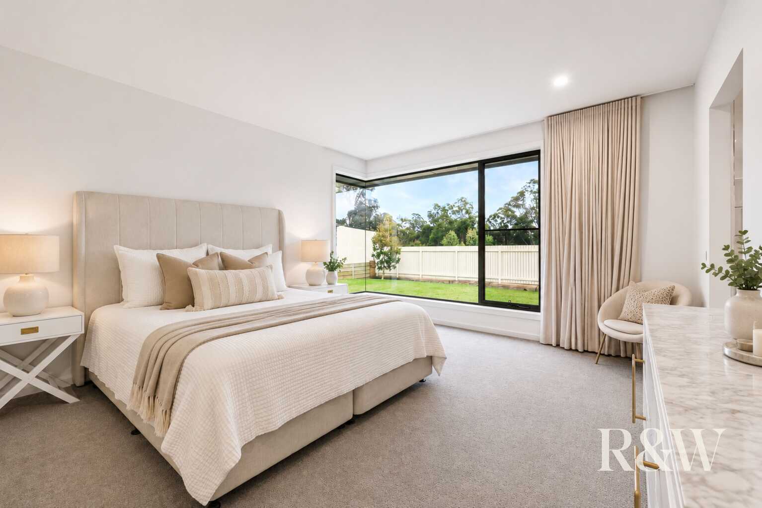 9 Hewitson Court Gledswood Hills