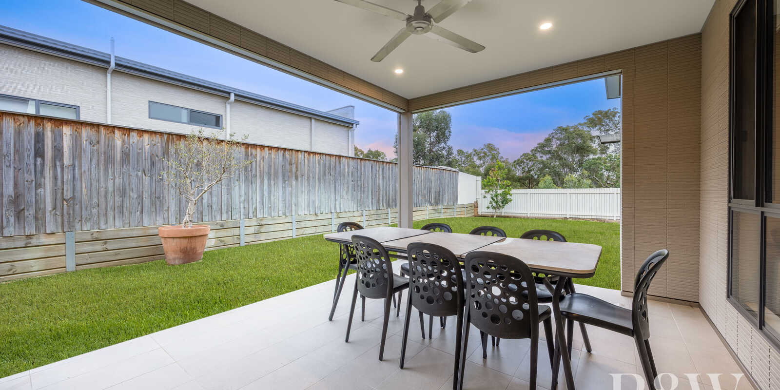 9 Hewitson Court Gledswood Hills