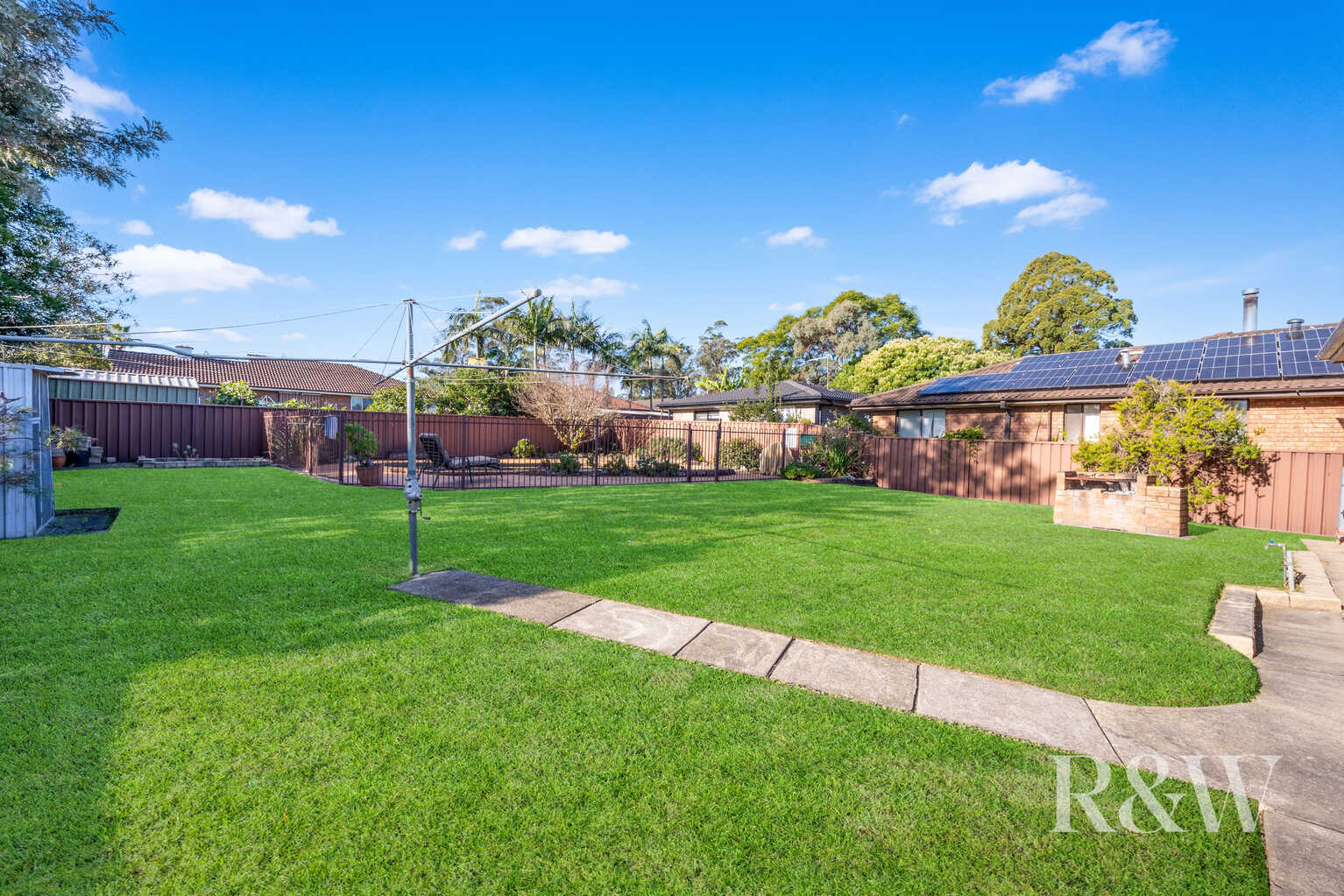 20 KOALA AVENUE Ingleburn 20 KOALA AVENUE Ingleburn