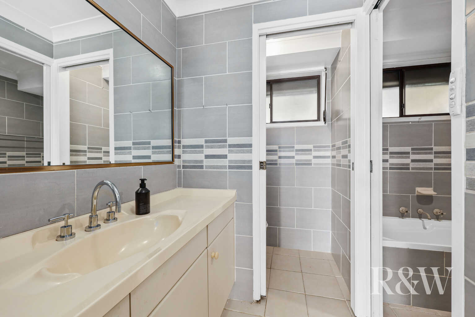 2 BERNARDO STREET Rosemeadow