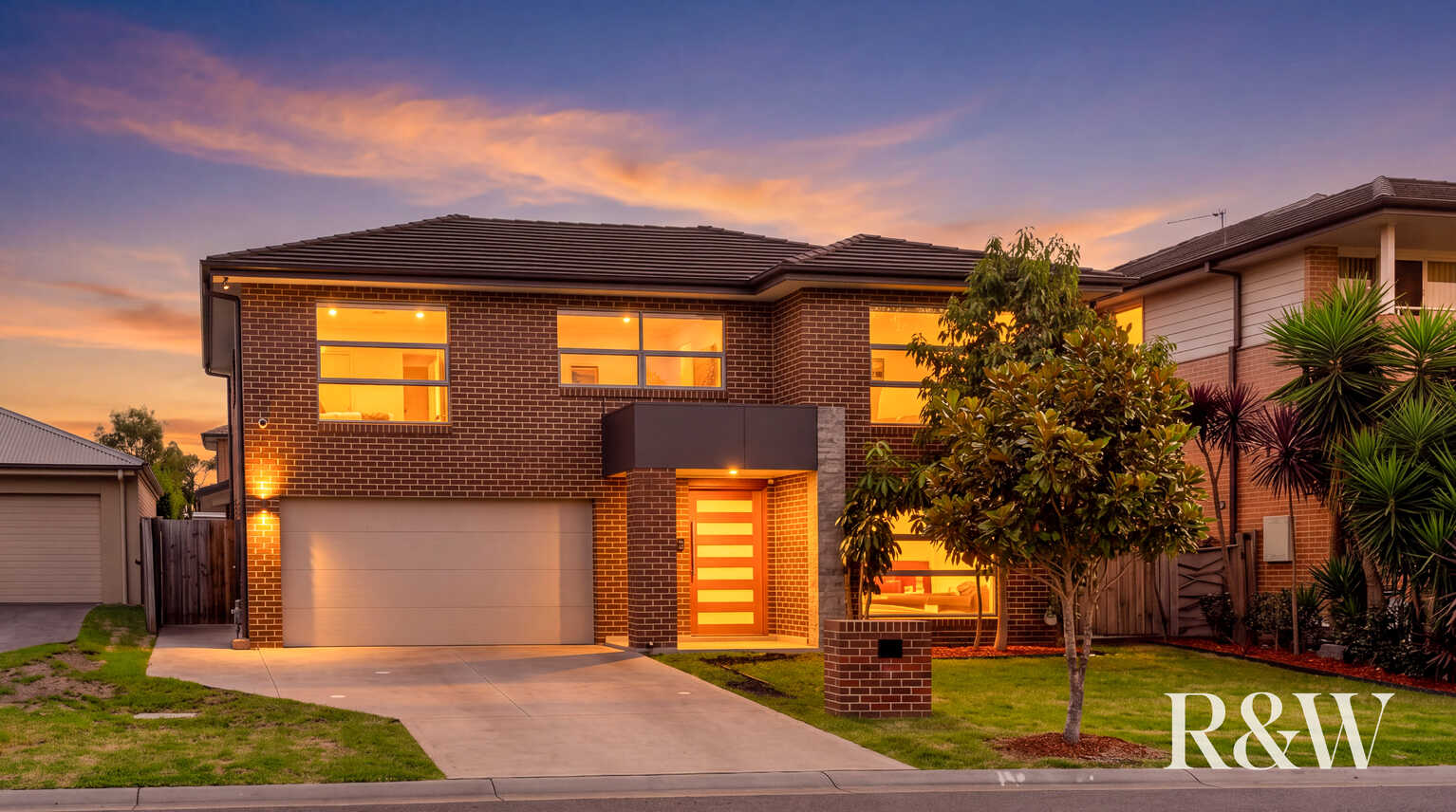 8 Jarvisfield Place Macquarie Links