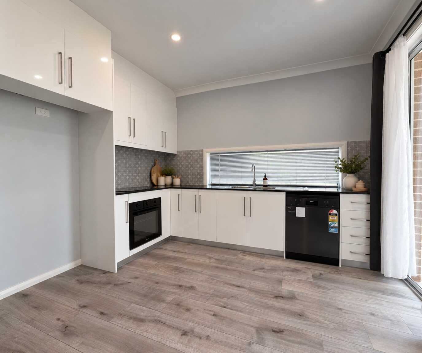 3A Leura Close Bossley Park 3A Leura Close Bossley Park
