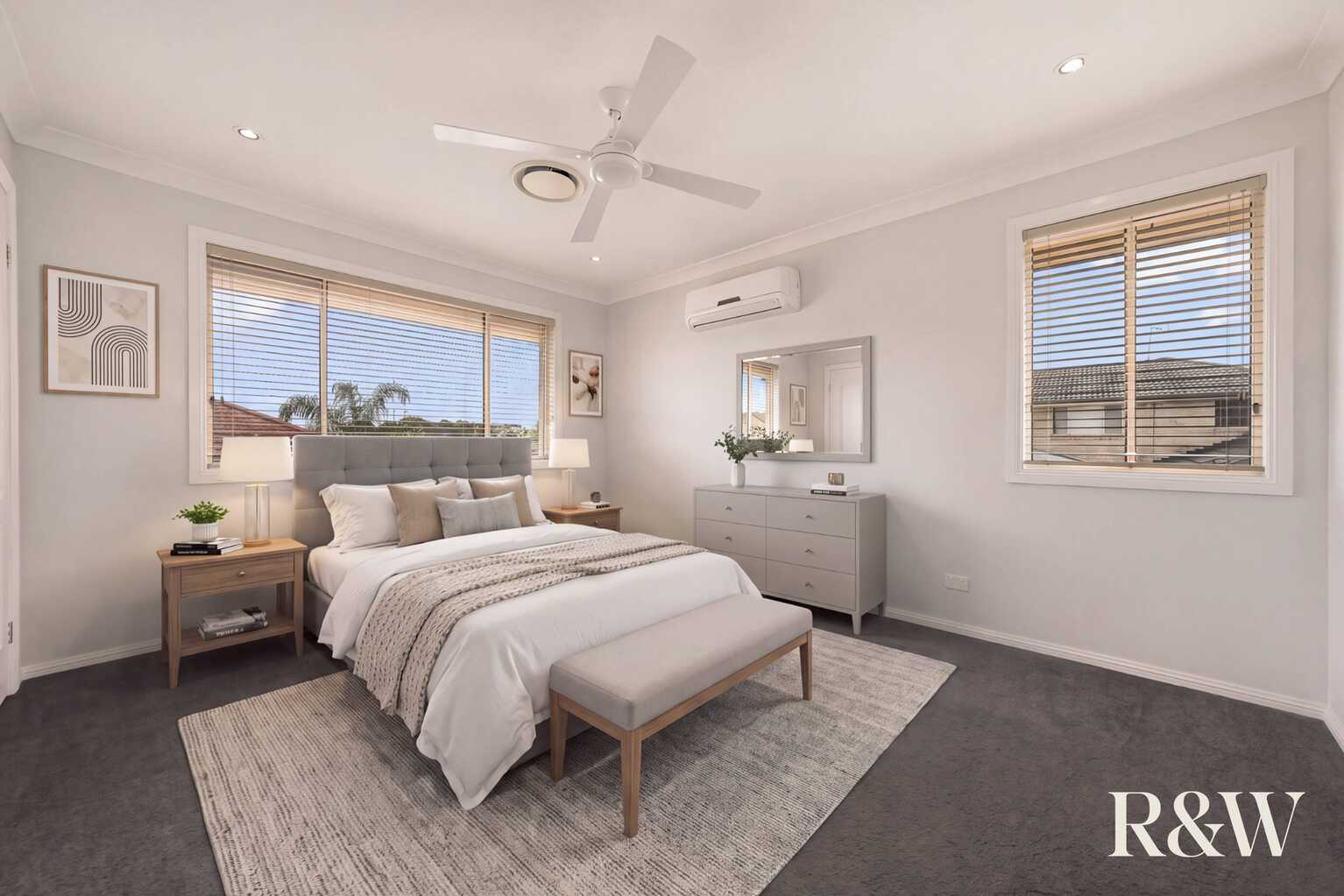 6 Forbes Way Macquarie Links