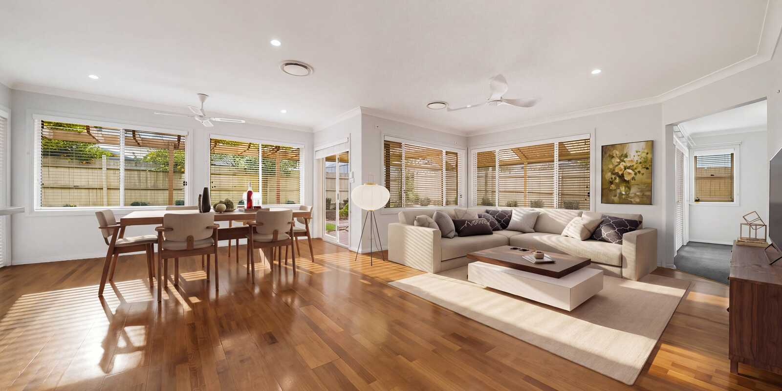 6 Forbes Way Macquarie Links