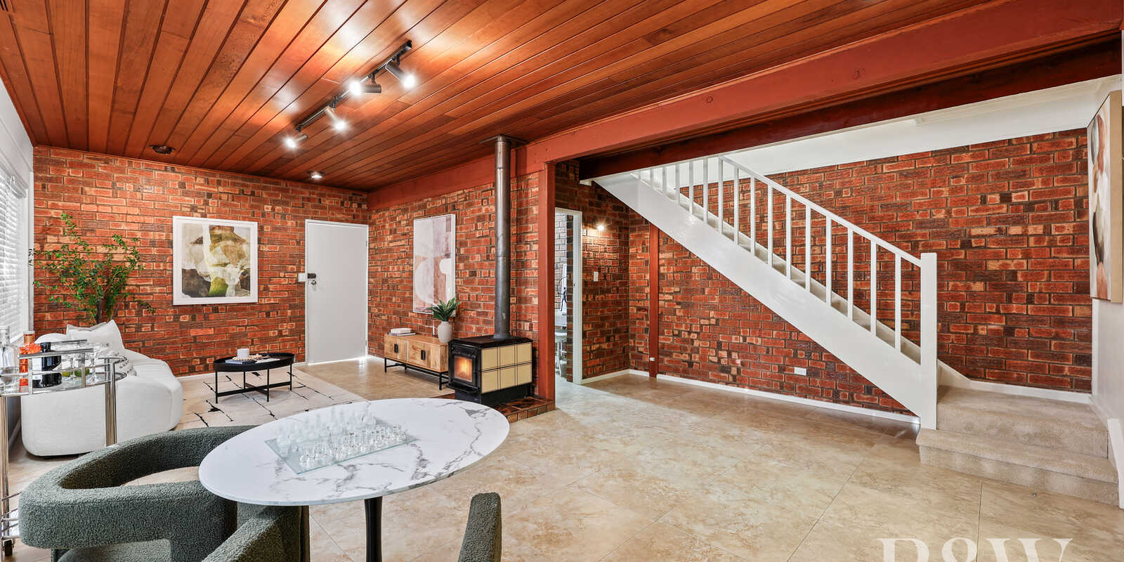 24 AKUNA AVENUE Bradbury