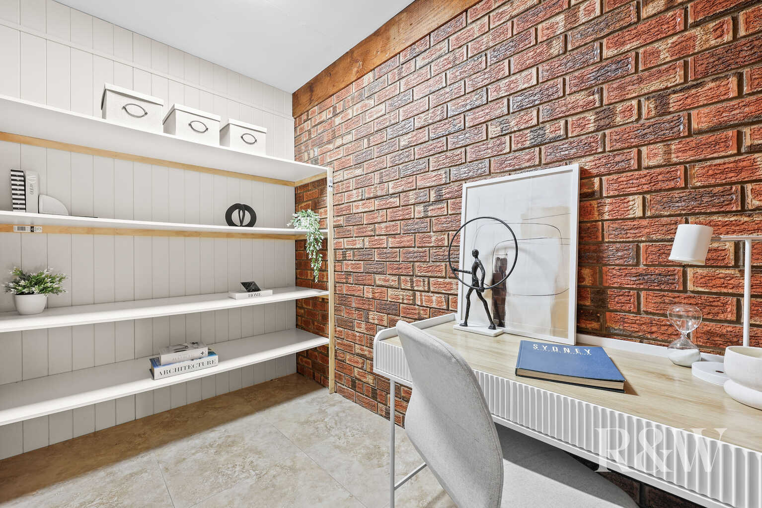 24 AKUNA AVENUE Bradbury