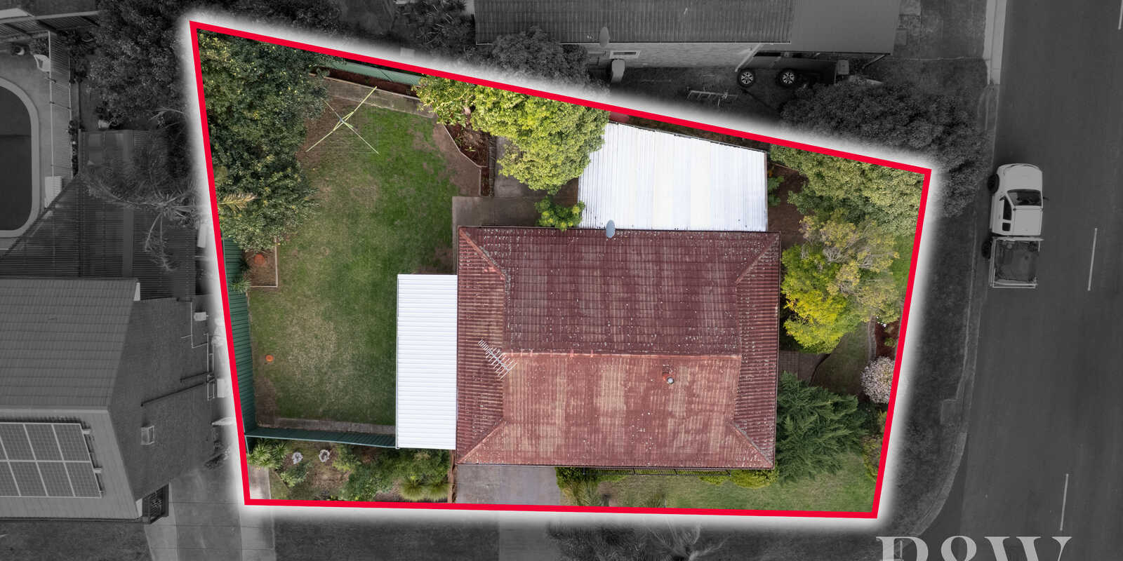 24 AKUNA AVENUE Bradbury