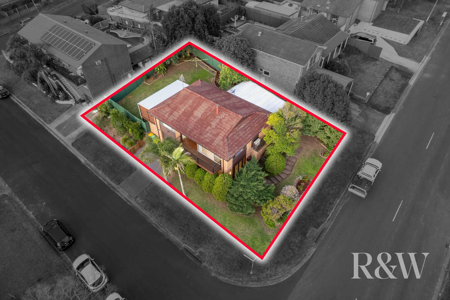 24 AKUNA AVENUE Bradbury