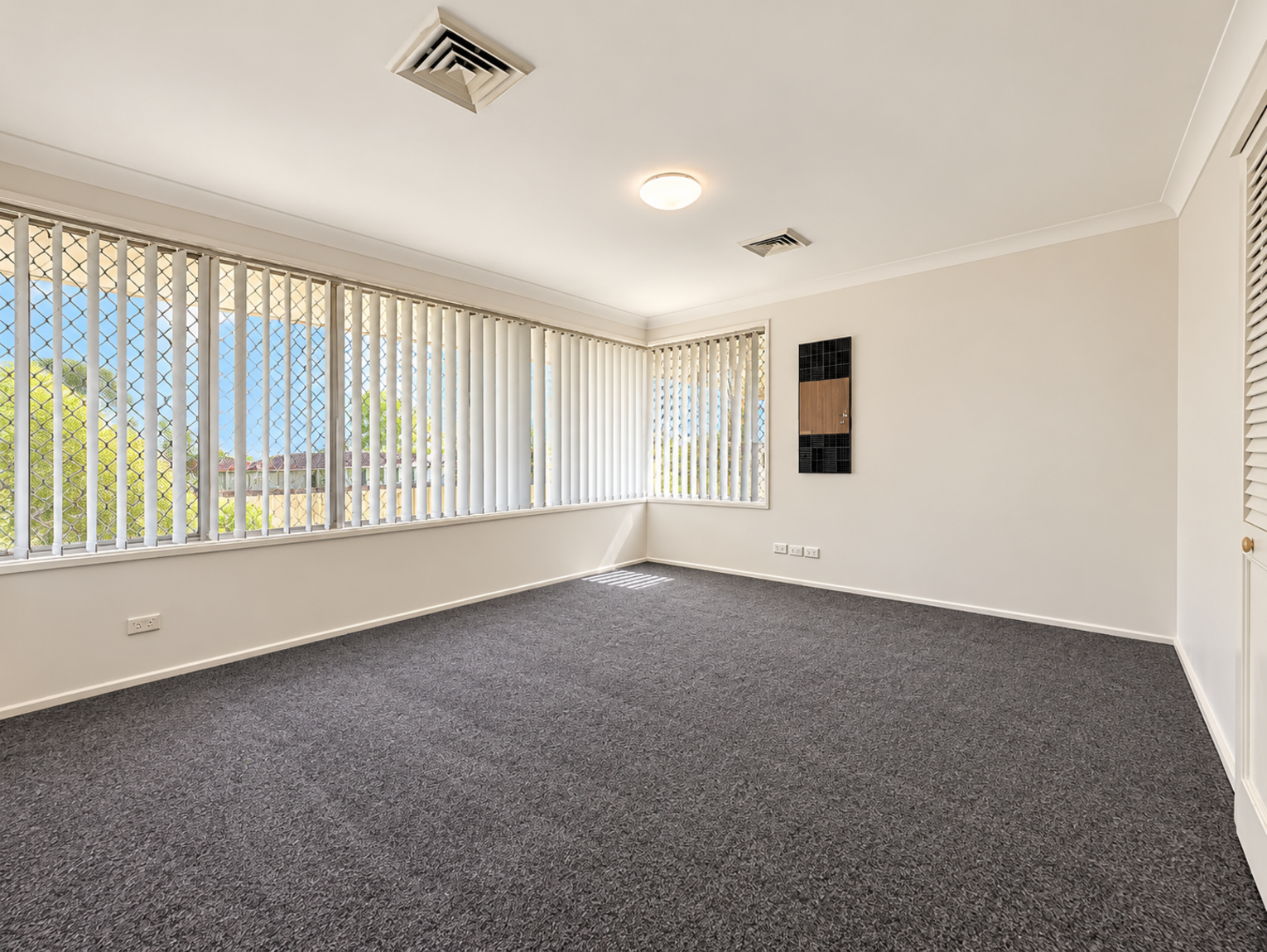 6 Sackville Street Ingleburn