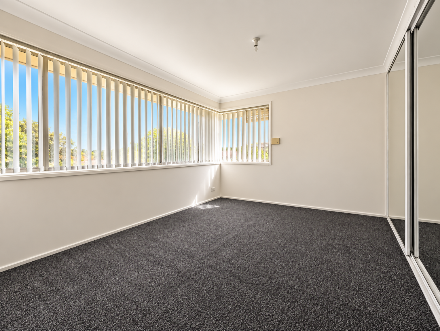 6 Sackville Street Ingleburn