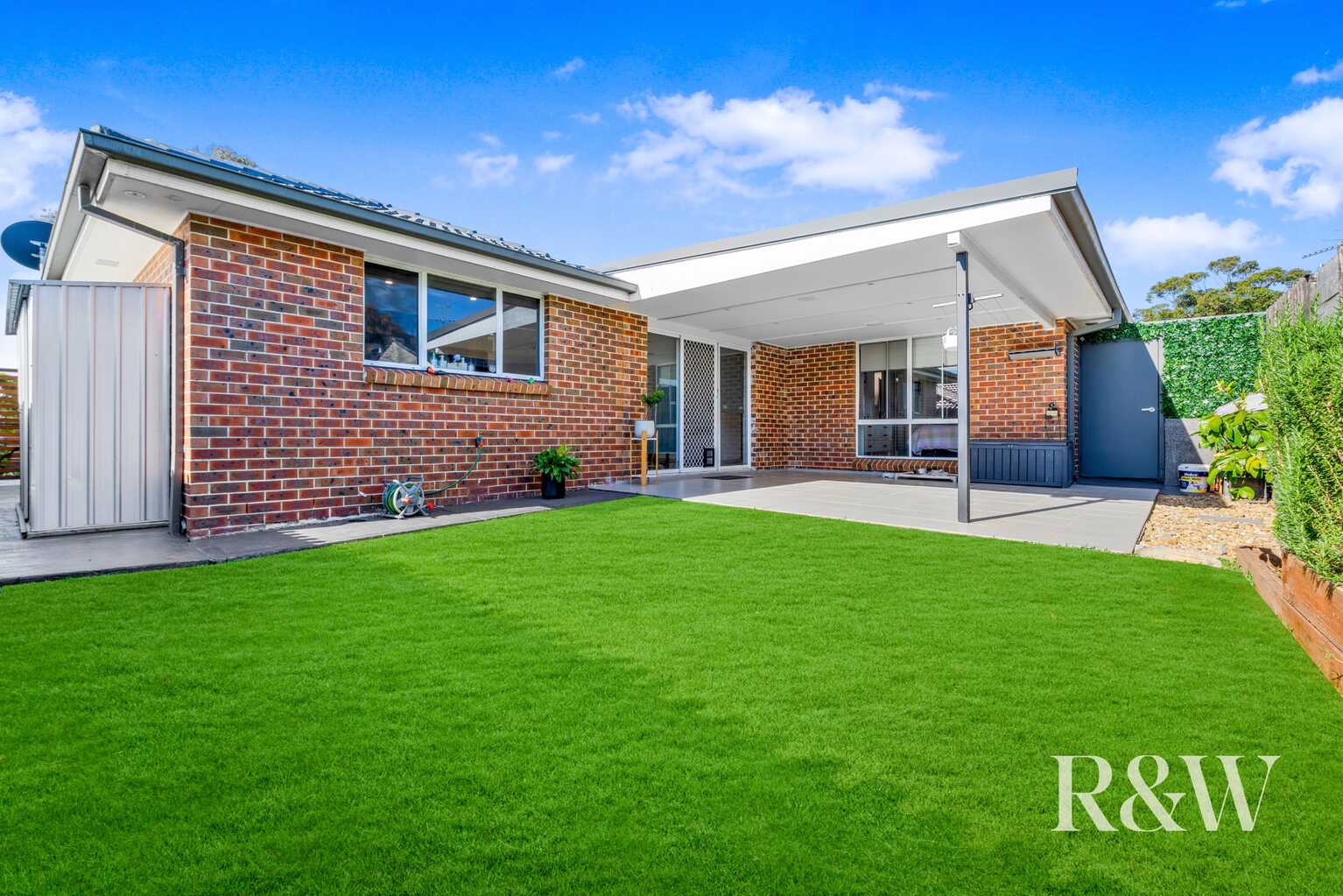 4 FRIGATE-BIRD AVENUE Hinchinbrook