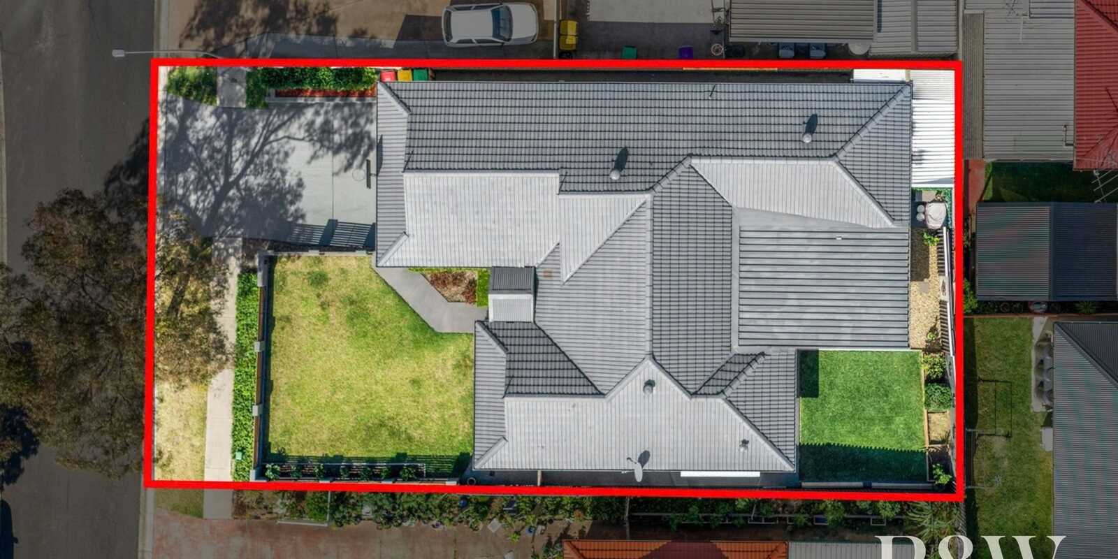 4 FRIGATE-BIRD AVENUE Hinchinbrook
