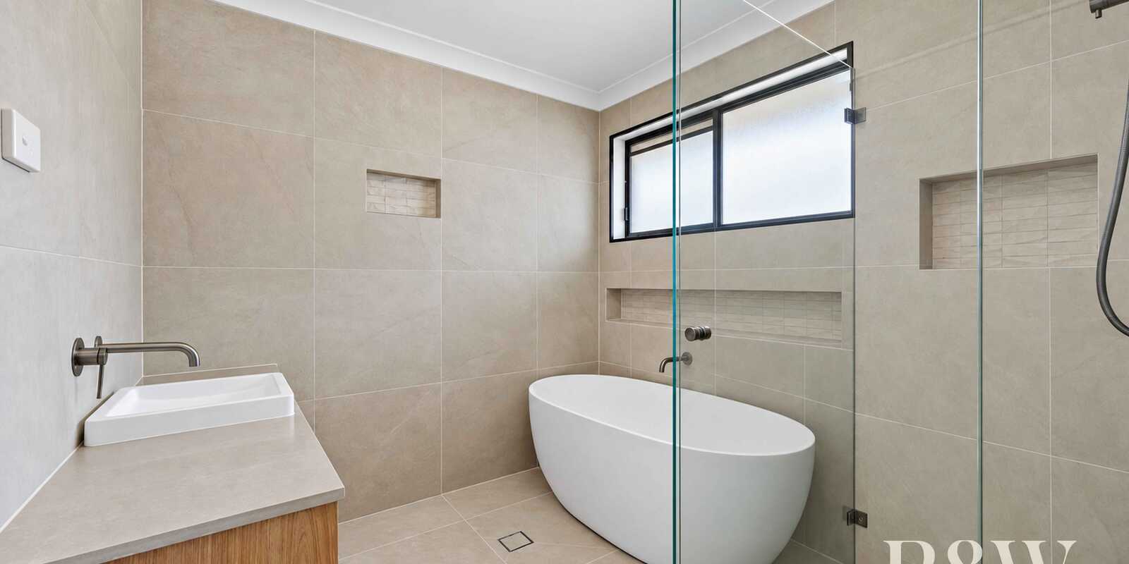 40 PARKHILL AVENUE Leumeah