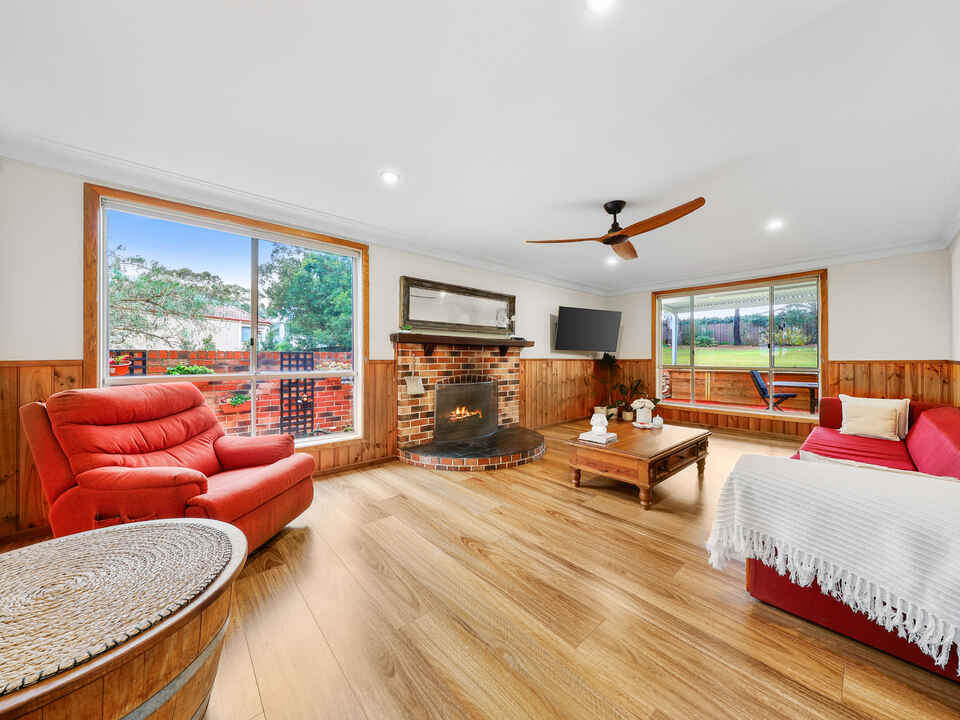 137 LONGHURST ROAD Minto