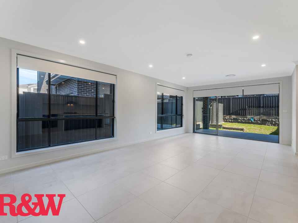 18B Barrier Street Gregory Hills