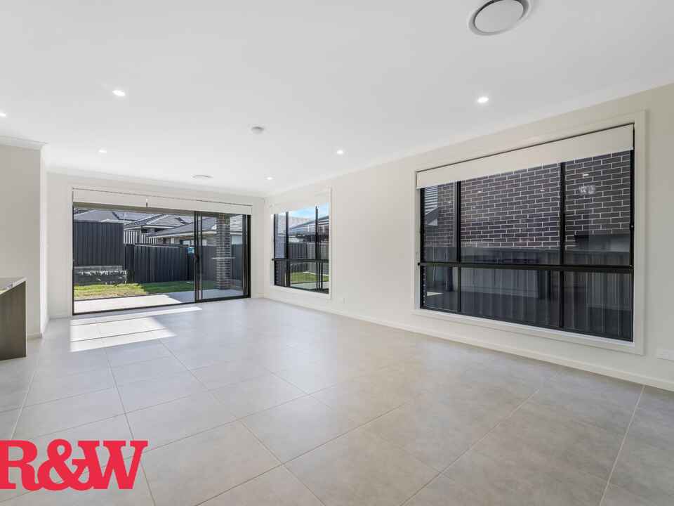 18A Barrier Street Gregory Hills