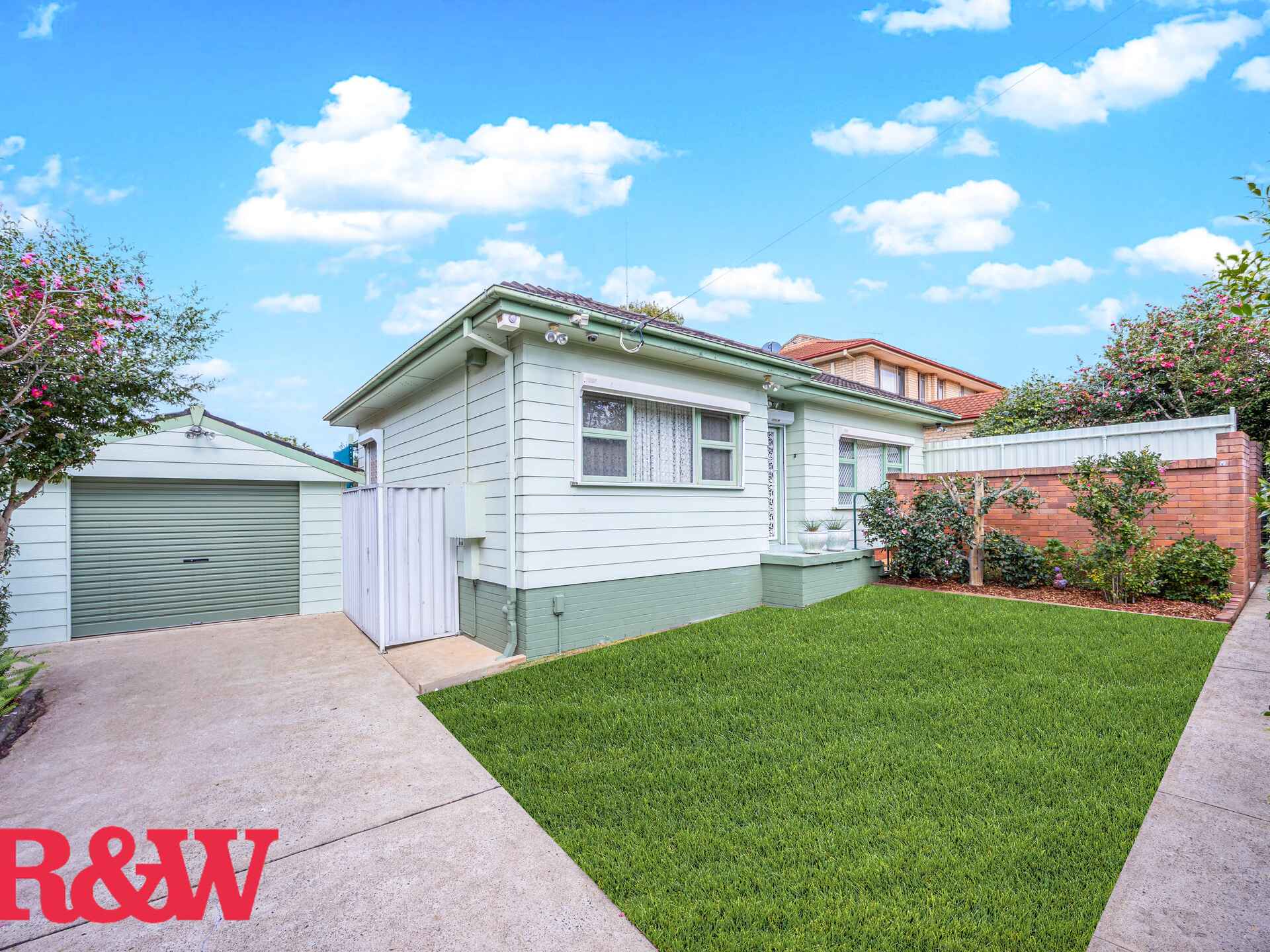6 Aubrey Street Ingleburn