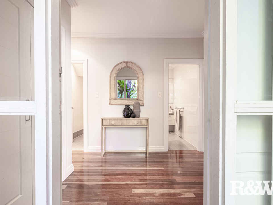 13 JANE JARVIS WAY Macquarie Links