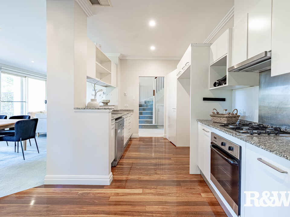 13 JANE JARVIS WAY Macquarie Links