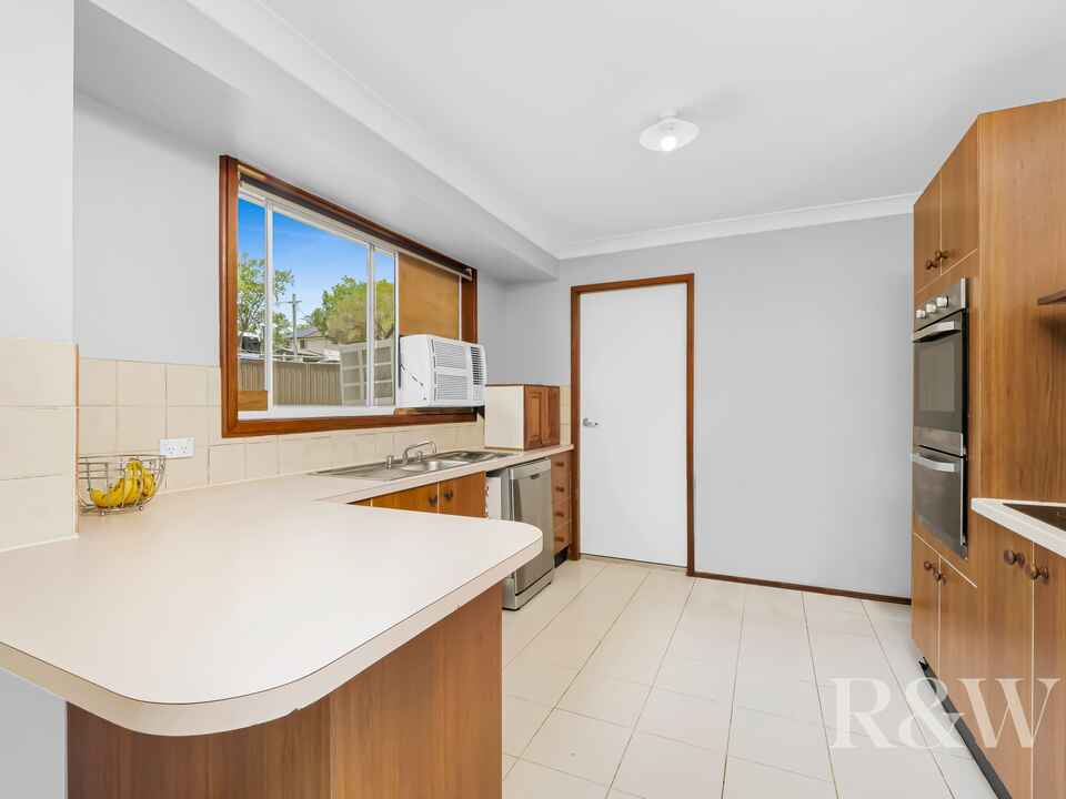 10 Fishburn Place Narellan