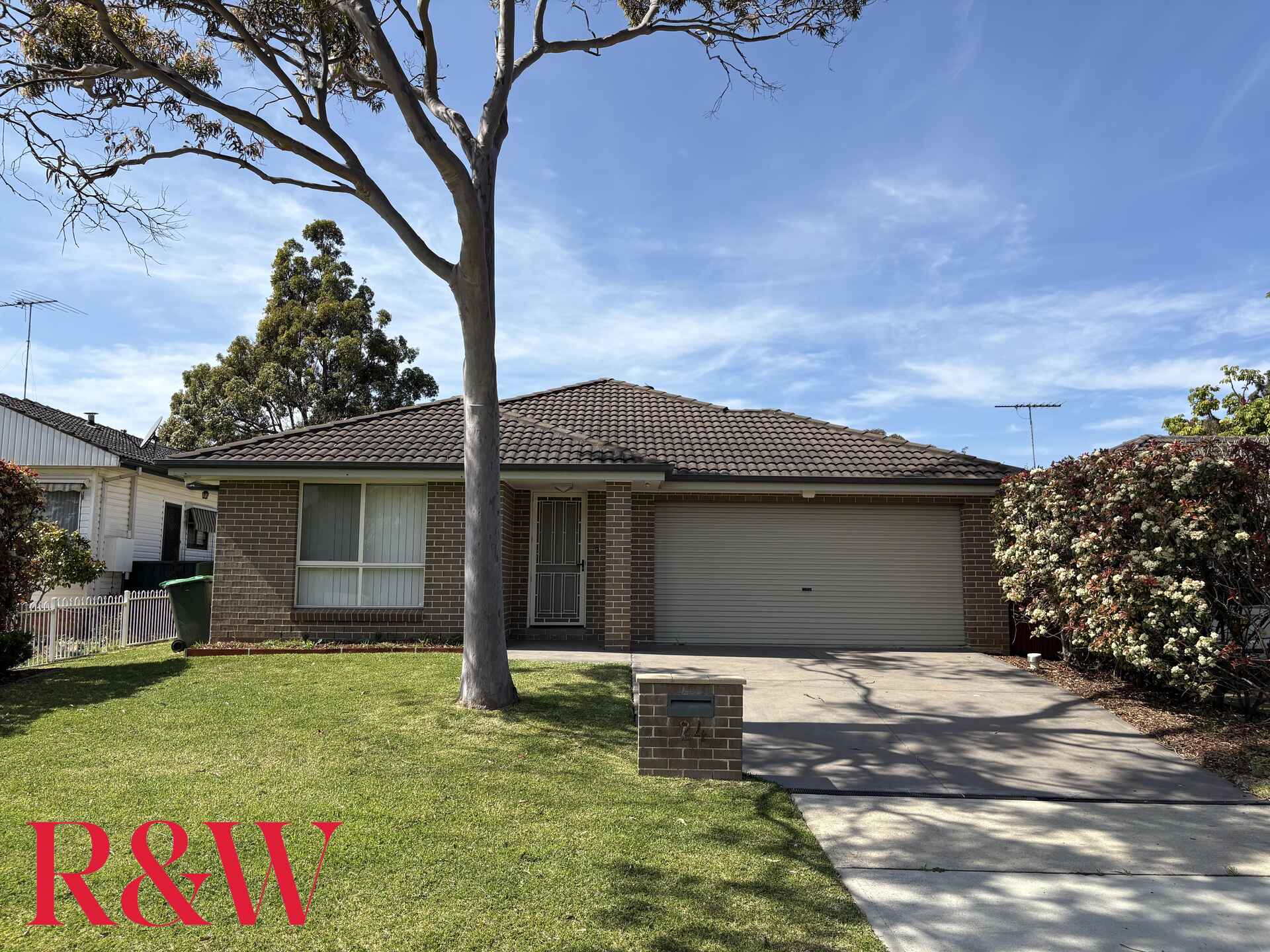 24 Matthews Square Ingleburn