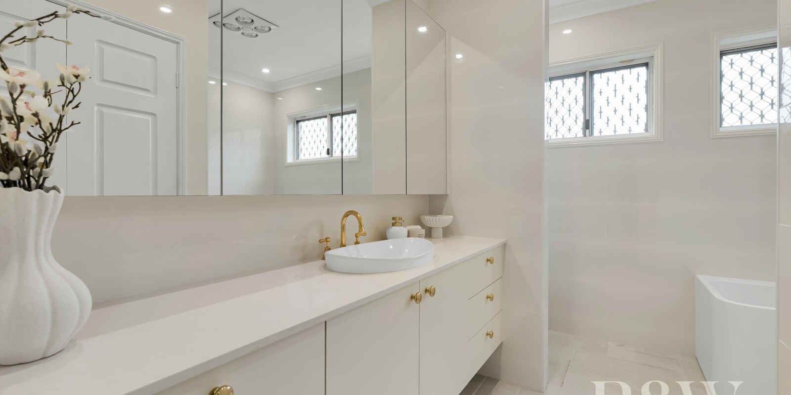 37 BAINBRIDGE AVENUE Ingleburn 37 BAINBRIDGE AVENUE Ingleburn