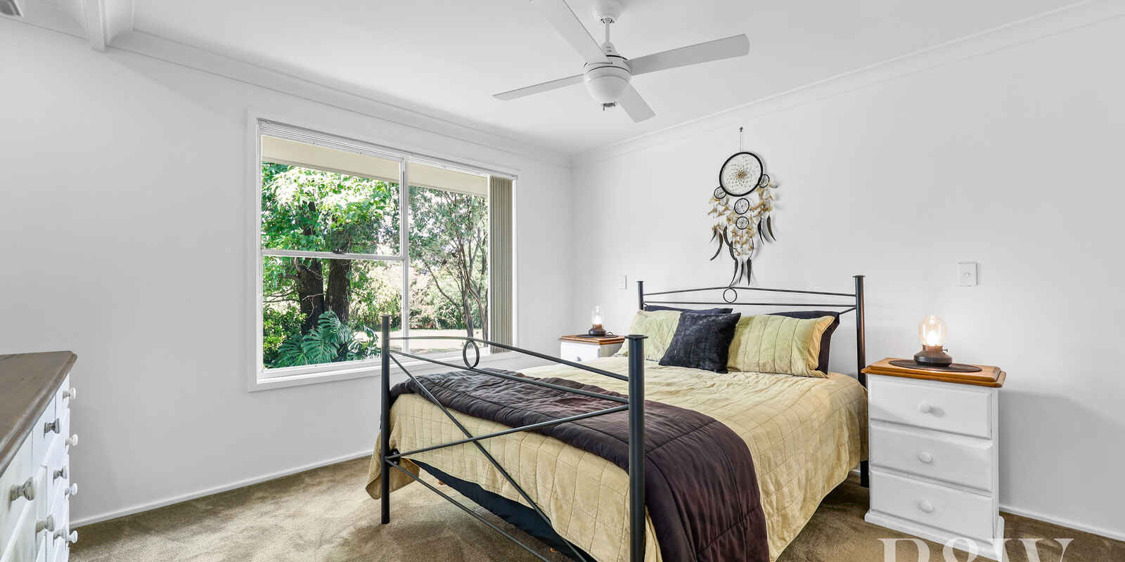 8 SWALLOW PLACE Ingleburn