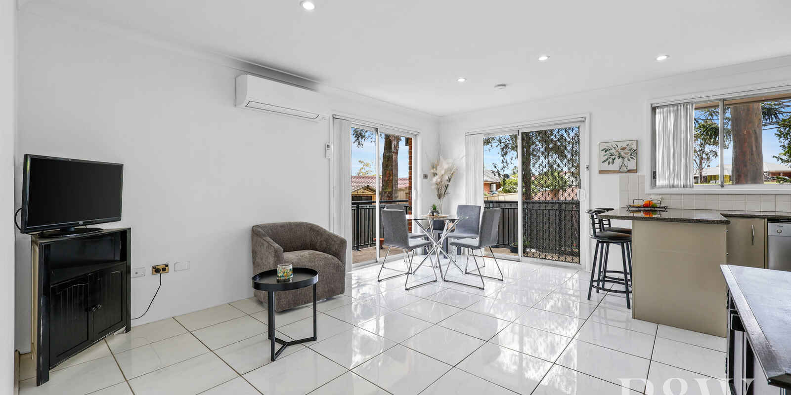 8 SWALLOW PLACE Ingleburn