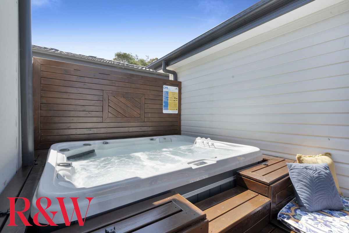 21 Kirsty Crescent Hassall Grove 21 Kirsty Crescent Hassall Grove