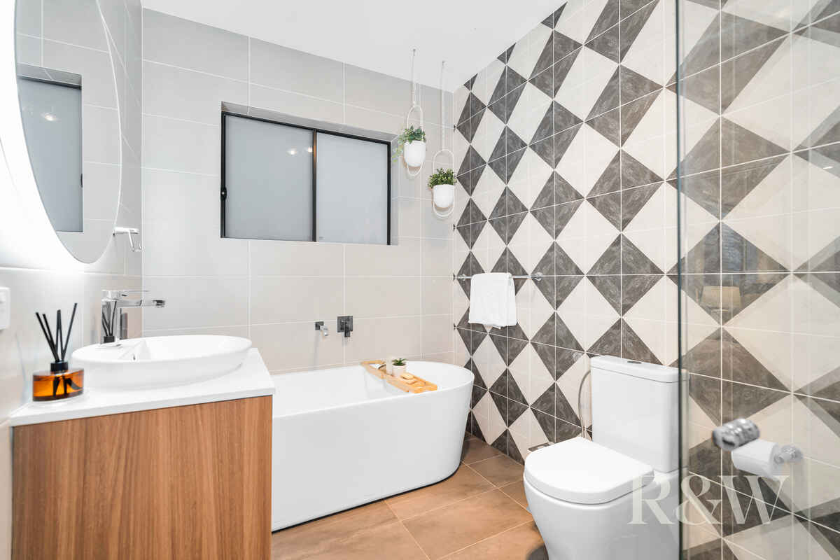 33 LETHBRIDGE ROAD Austral 33 LETHBRIDGE ROAD Austral