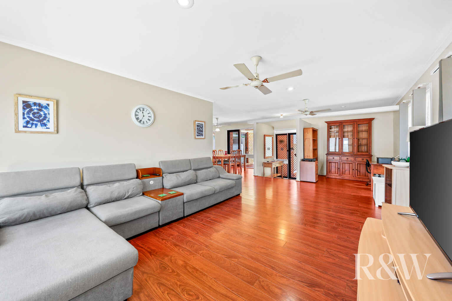 10 DICKENS ROAD Ambarvale