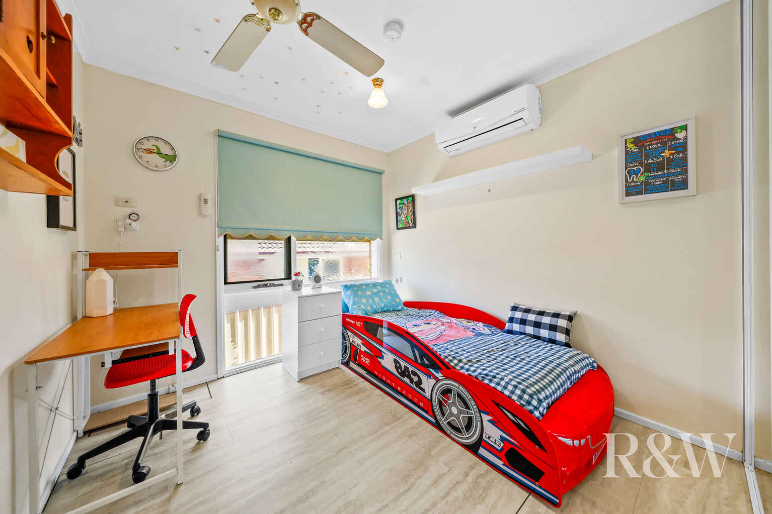 10 DICKENS ROAD Ambarvale