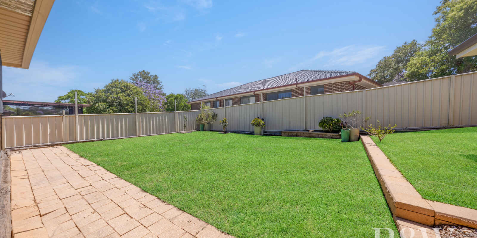 10 DICKENS ROAD Ambarvale