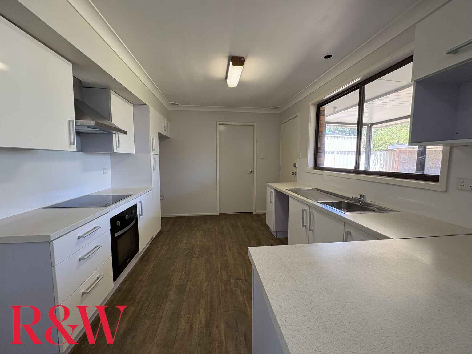 7 Dewrang Avenue Bradbury