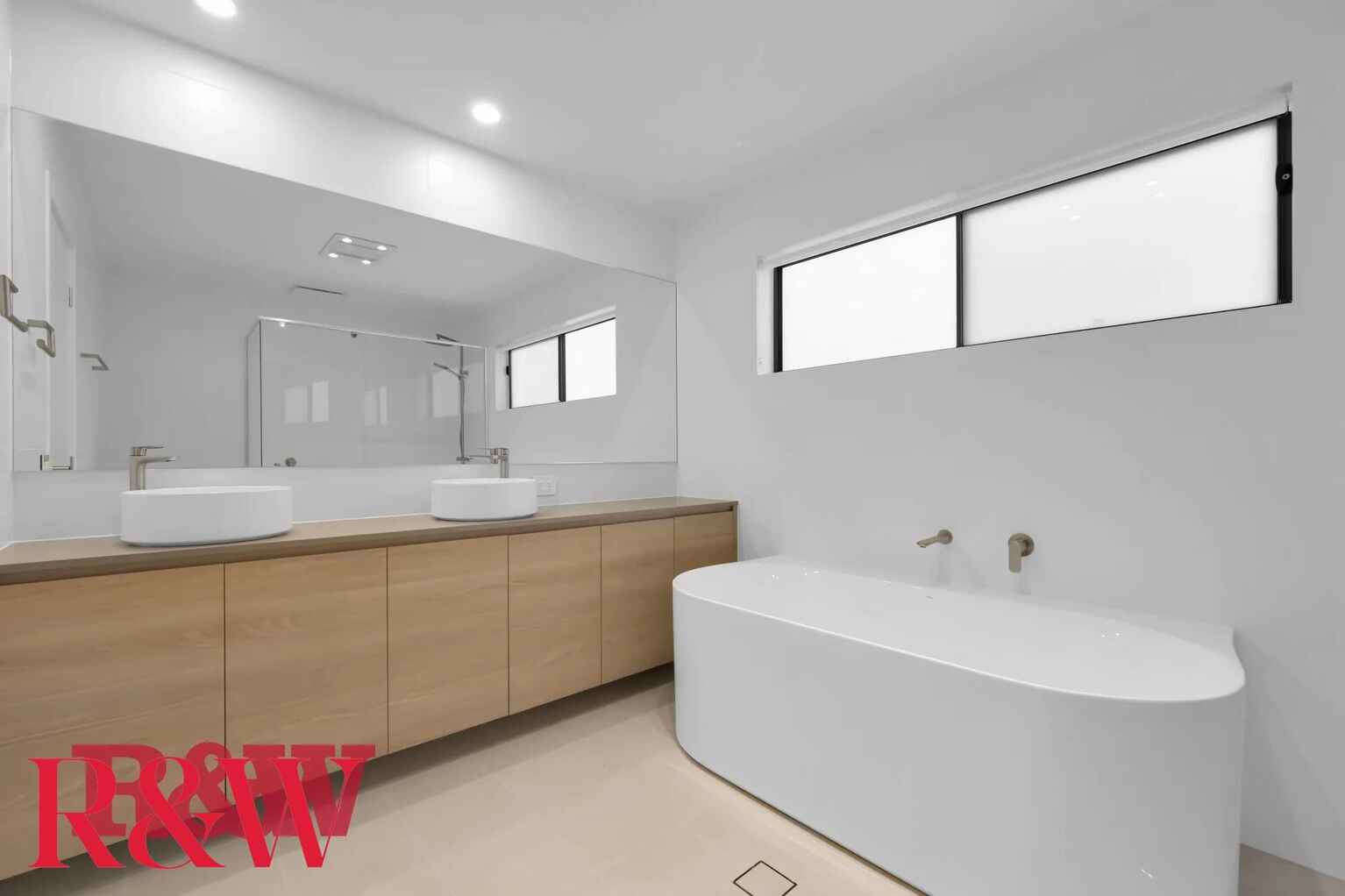 16 Mckinnon Circuit Gledswood Hills 16 Mckinnon Circuit Gledswood Hills