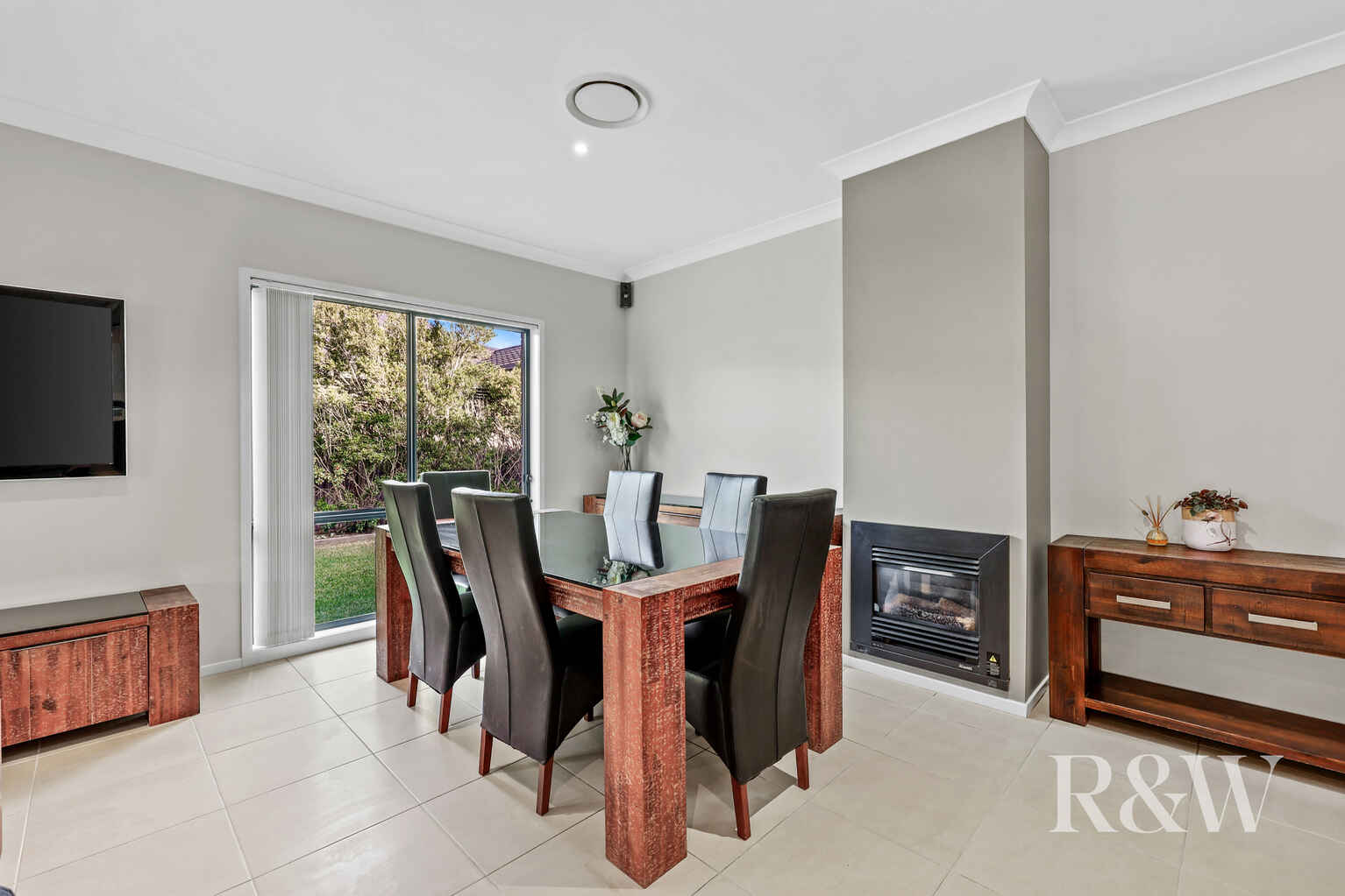13 HORNBY STREET Wilton 13 HORNBY STREET Wilton