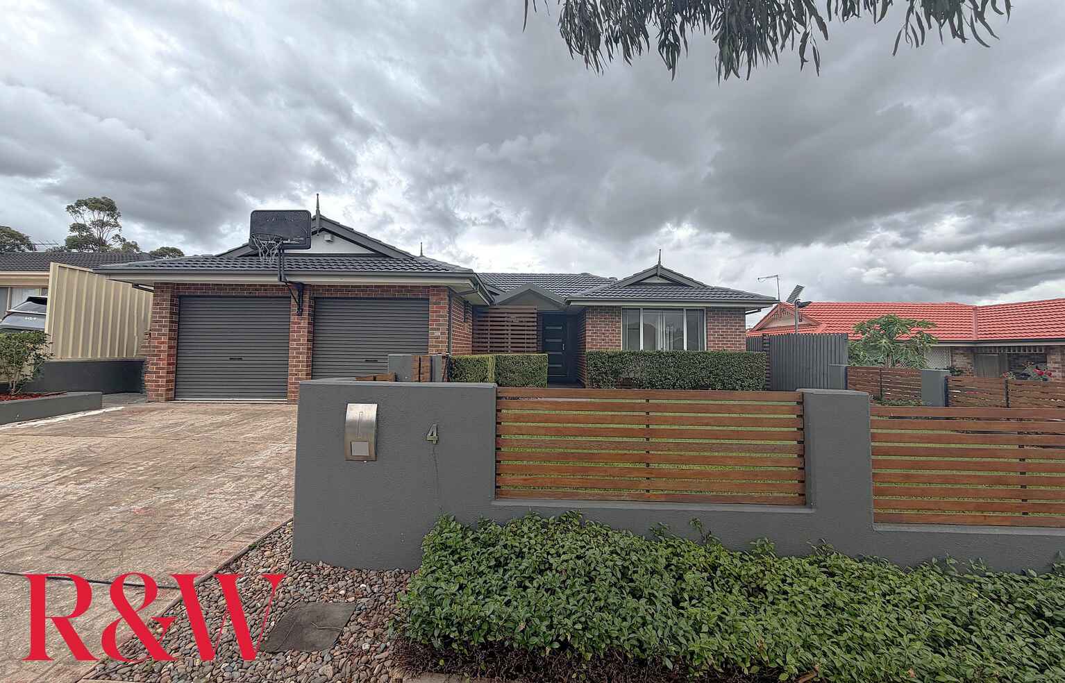 4 Frigate-Bird Avenue Hinchinbrook