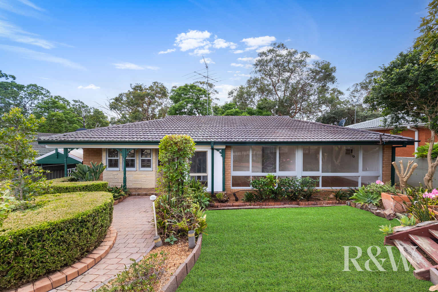 13 LUGARNO AVENUE Leumeah