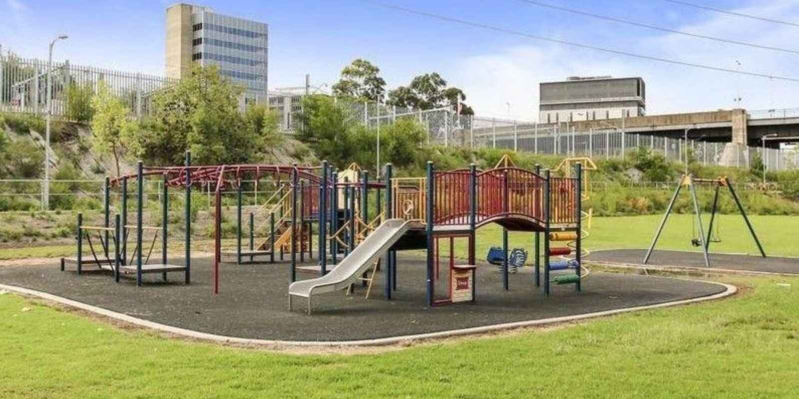 77/2 Riverpark Drive Liverpool 77/2 Riverpark Drive Liverpool