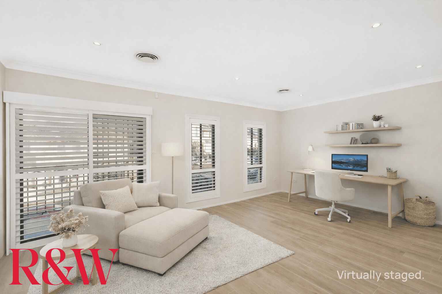 9 James Meehan Way Macquarie Links