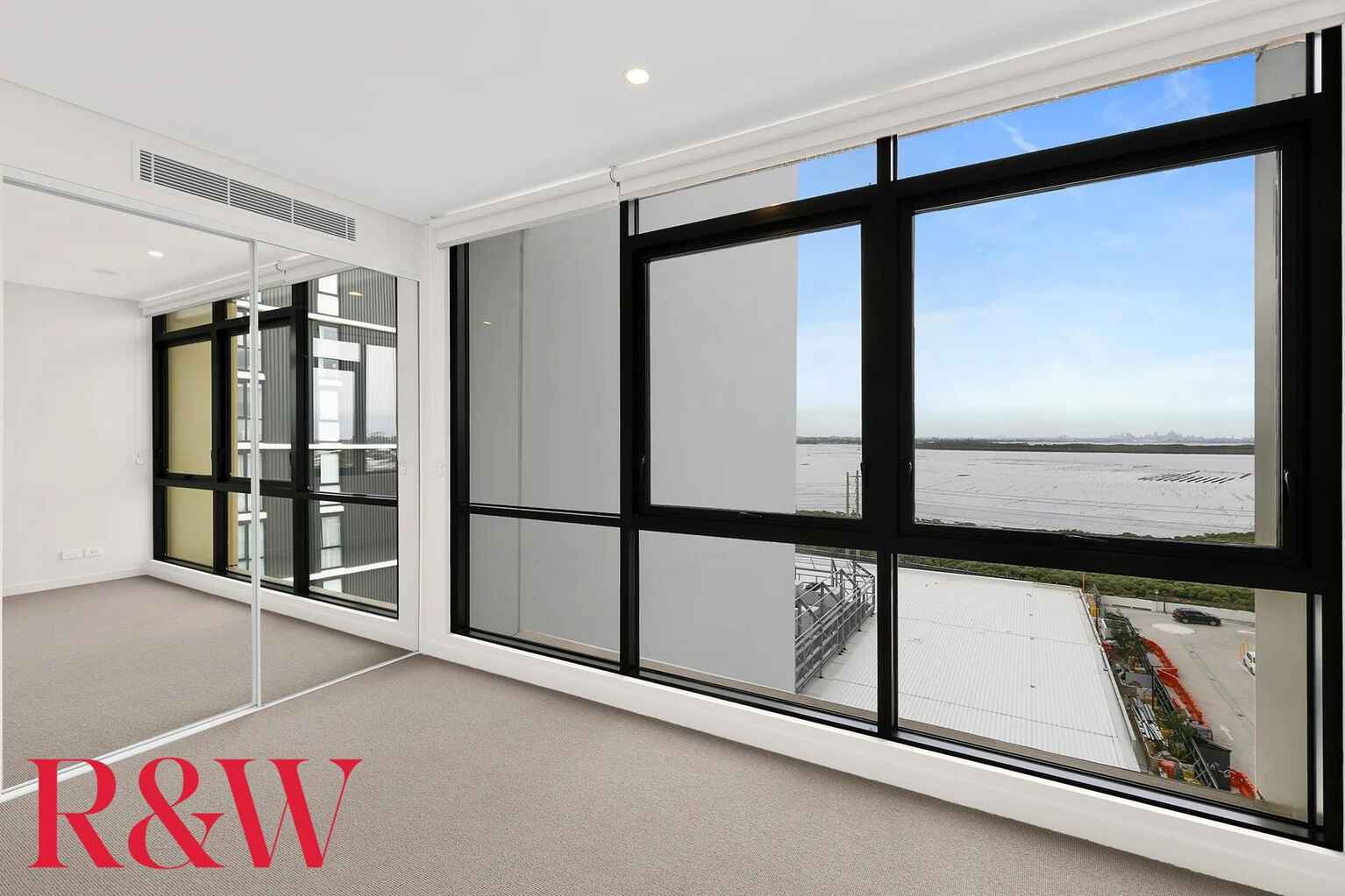 903/455E Captain Cook Drive Woolooware 903/455E Captain Cook Drive Woolooware