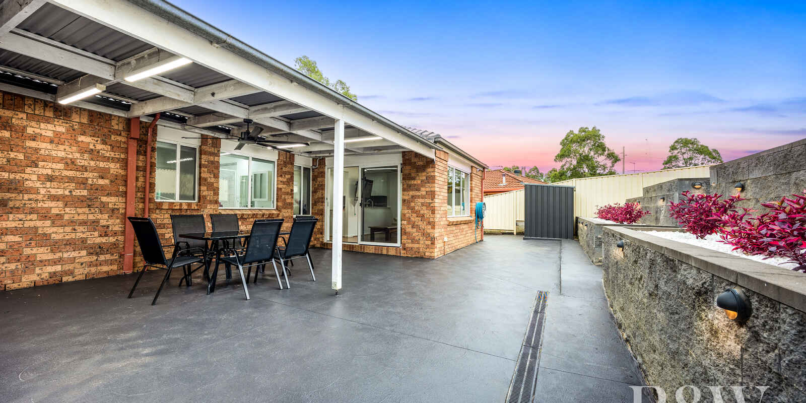 50 DOWNES CRESCENT Currans Hill