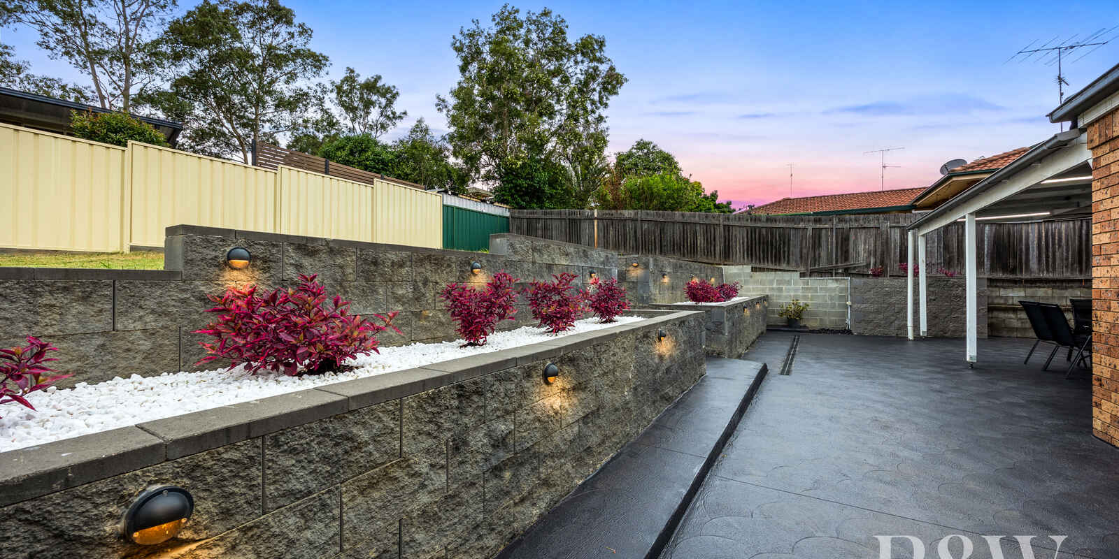 50 DOWNES CRESCENT Currans Hill